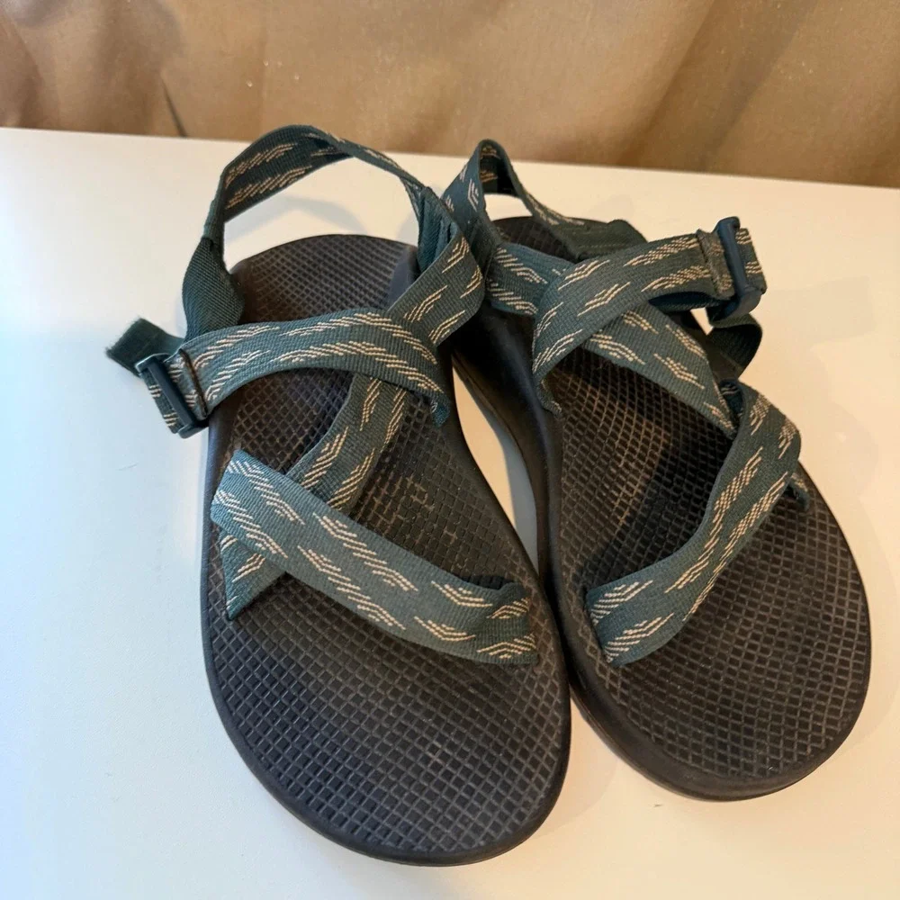 Chaco Z1 Classic Sport Sandals Mens 8 Teal Geometric Straps Hiking Outdoor